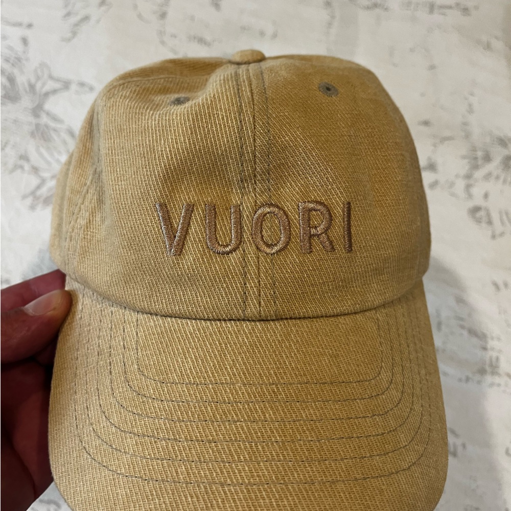 Vuori Beige Casual Cap